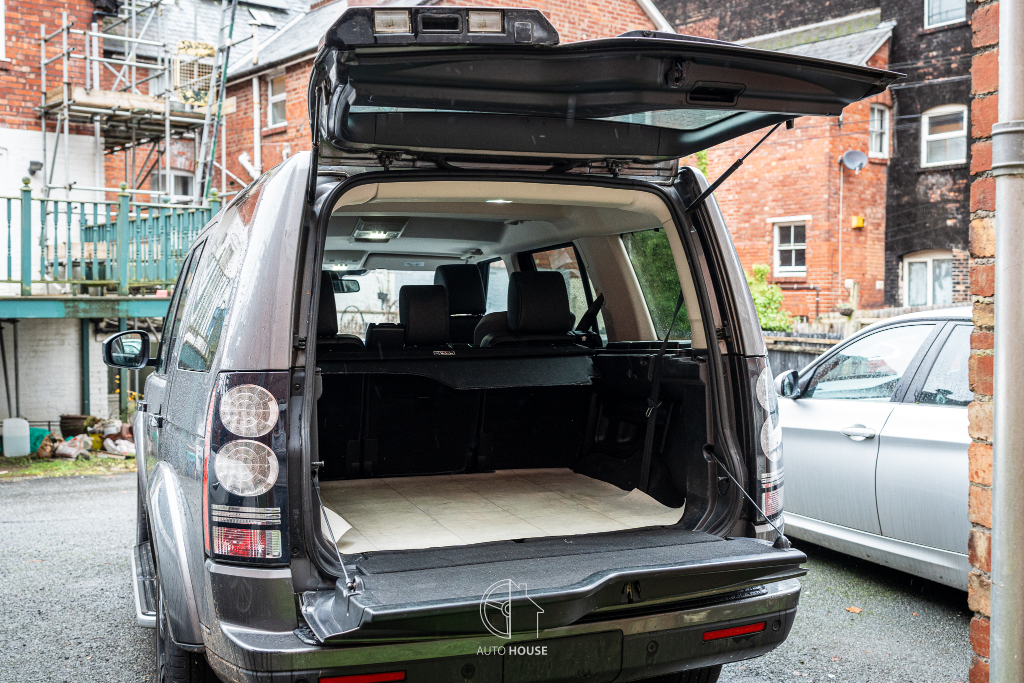 Land Rover Discovery 4