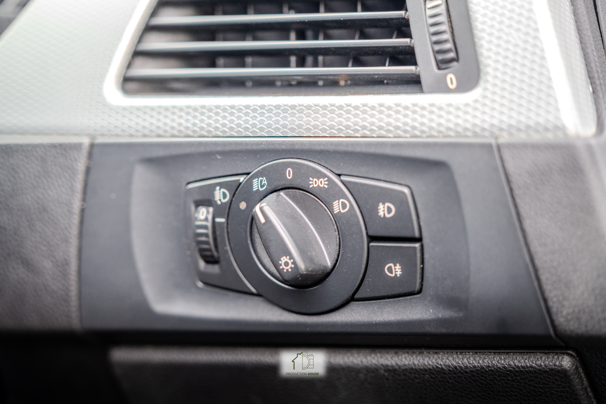 2005 BMW E91 330d Touring – Manual